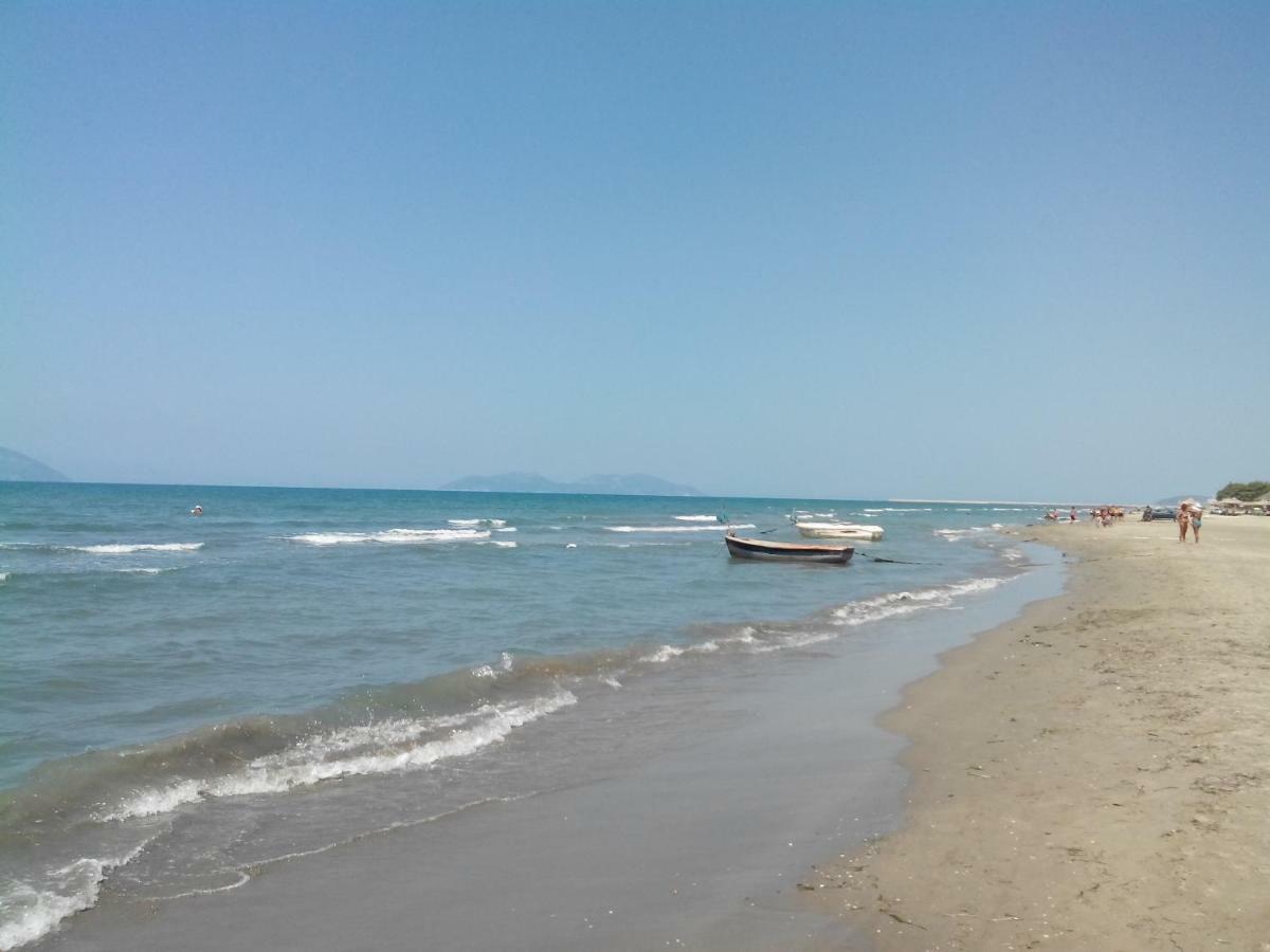 Rass' Apartment Vlorë 외부 사진